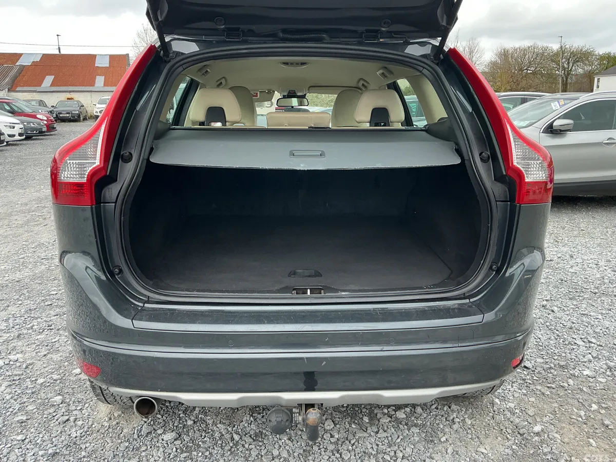Volvo XC60 SUV, Diesel, 2016, Grey