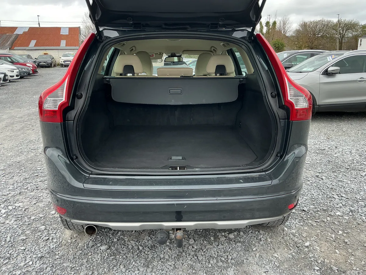 Volvo XC60 SUV, Diesel, 2016, Grey