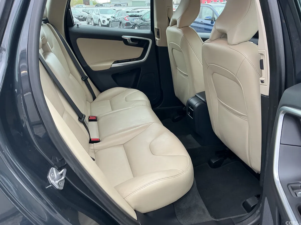Volvo XC60 SUV, Diesel, 2016, Grey