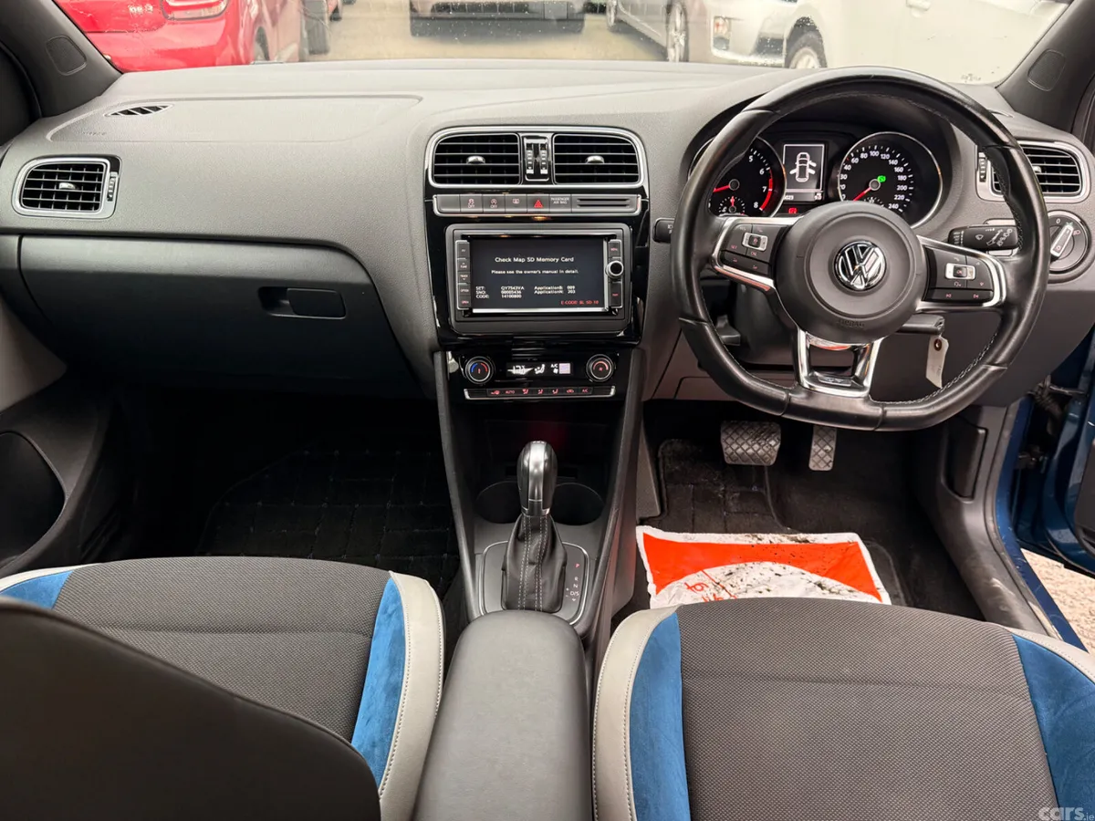Volkswagen Polo Hatchback, Petrol, 2015, Blue