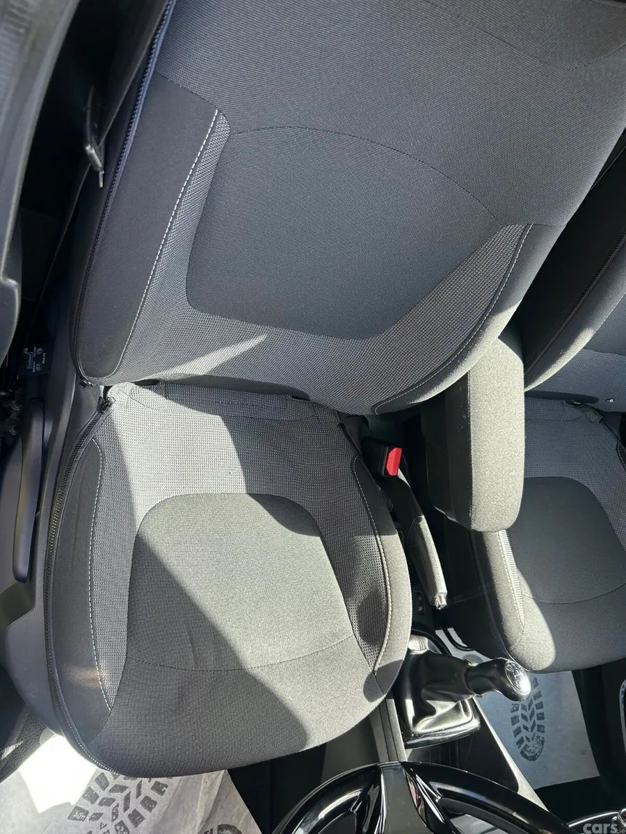 Renault Captur Hatchback, Diesel, 2015, Blue