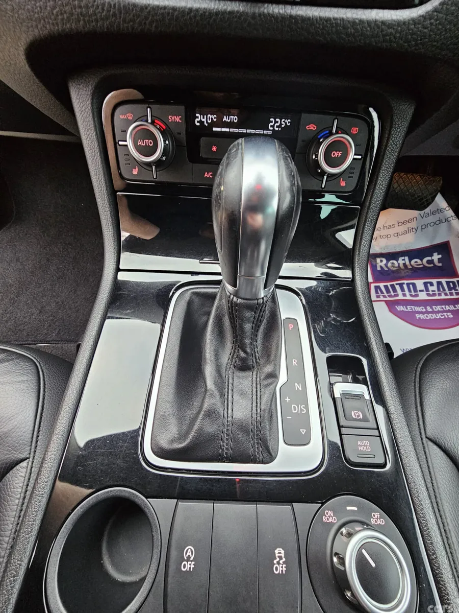 Volkswagen Touareg SUV, Diesel, 2013, Silver