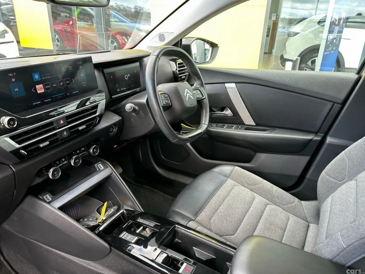 Citroen C4 Hatchback, Petrol, 2022, Grey