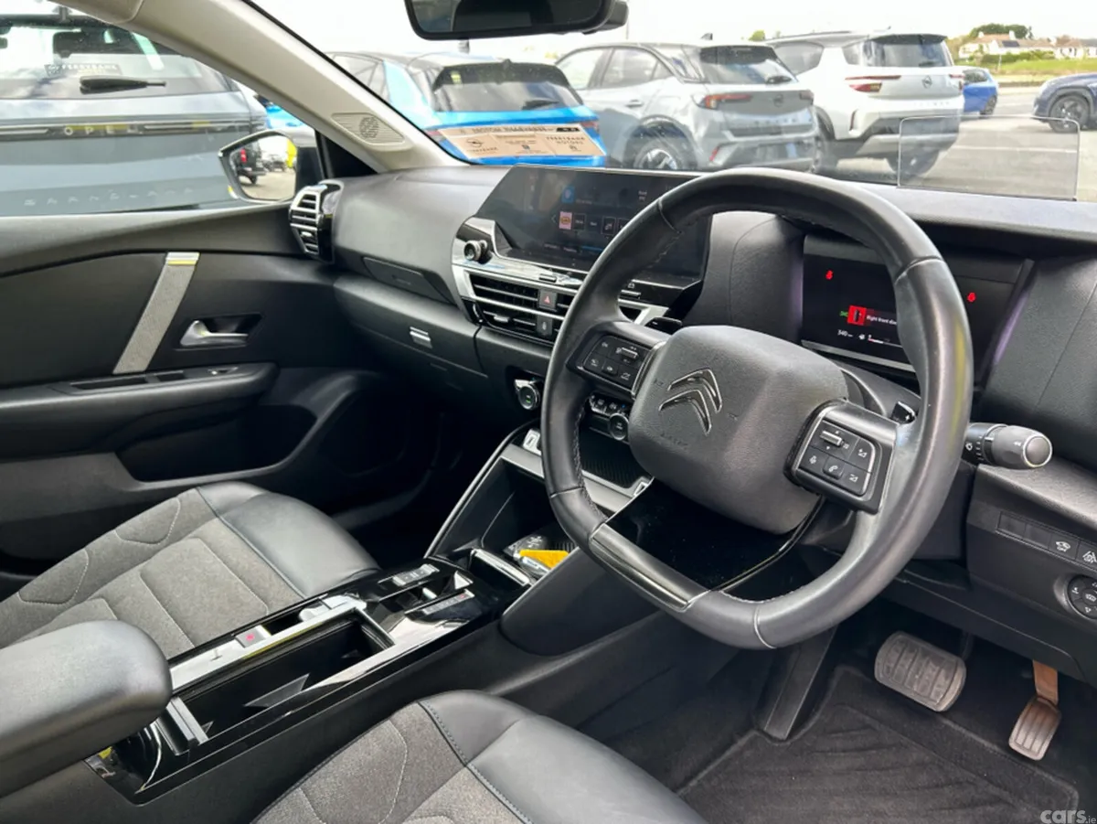 Citroen C4 Hatchback, Petrol, 2022, Grey
