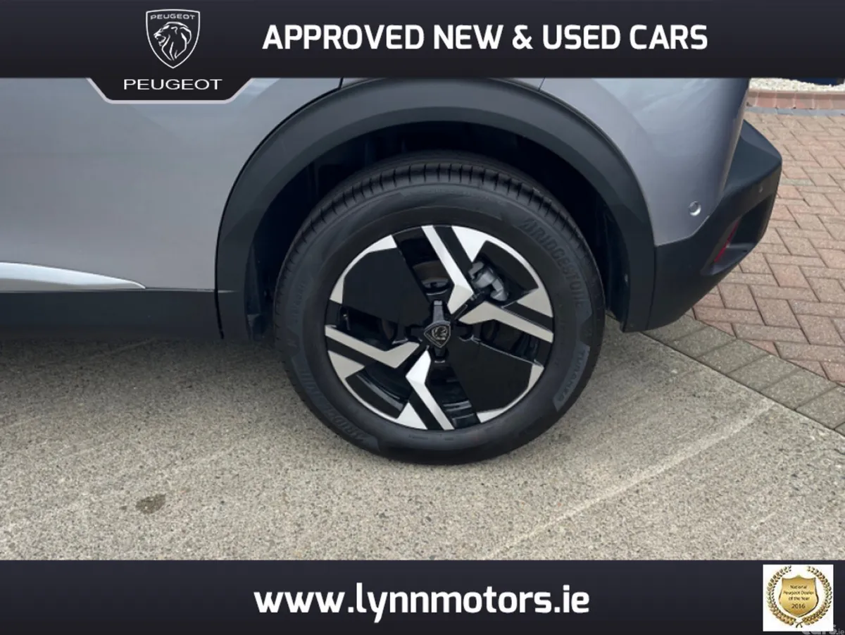 Peugeot 2008 MPV, Petrol Hybrid, 2026, Grey