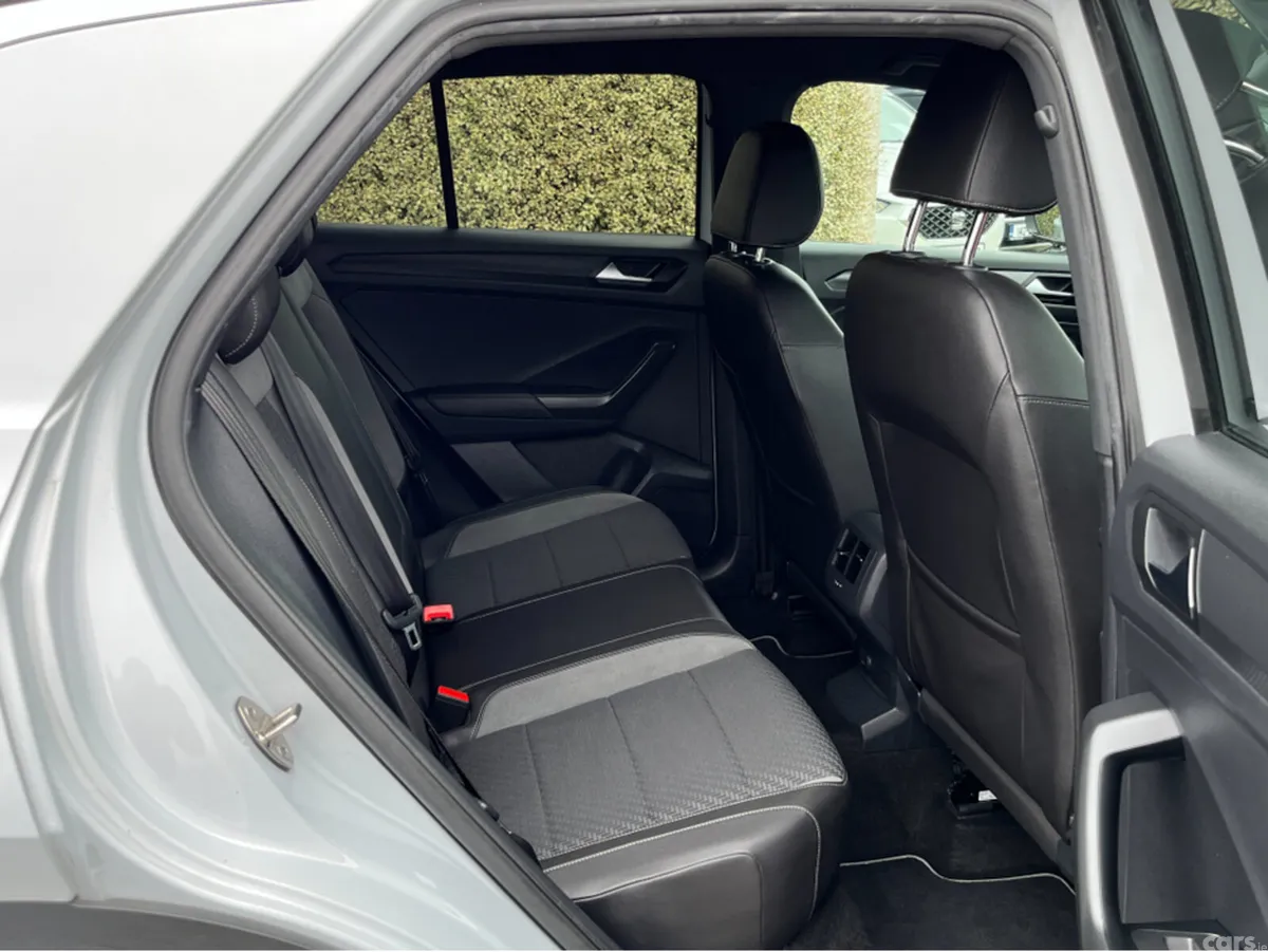 Volkswagen T-Roc SUV, Diesel, 2021, White