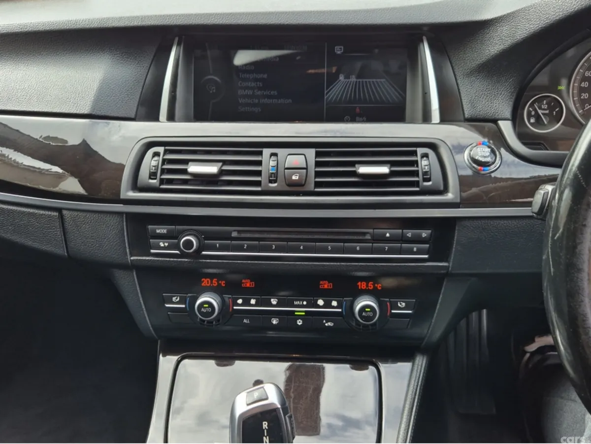BMW 5-Series Saloon, Diesel, 2010, Silver