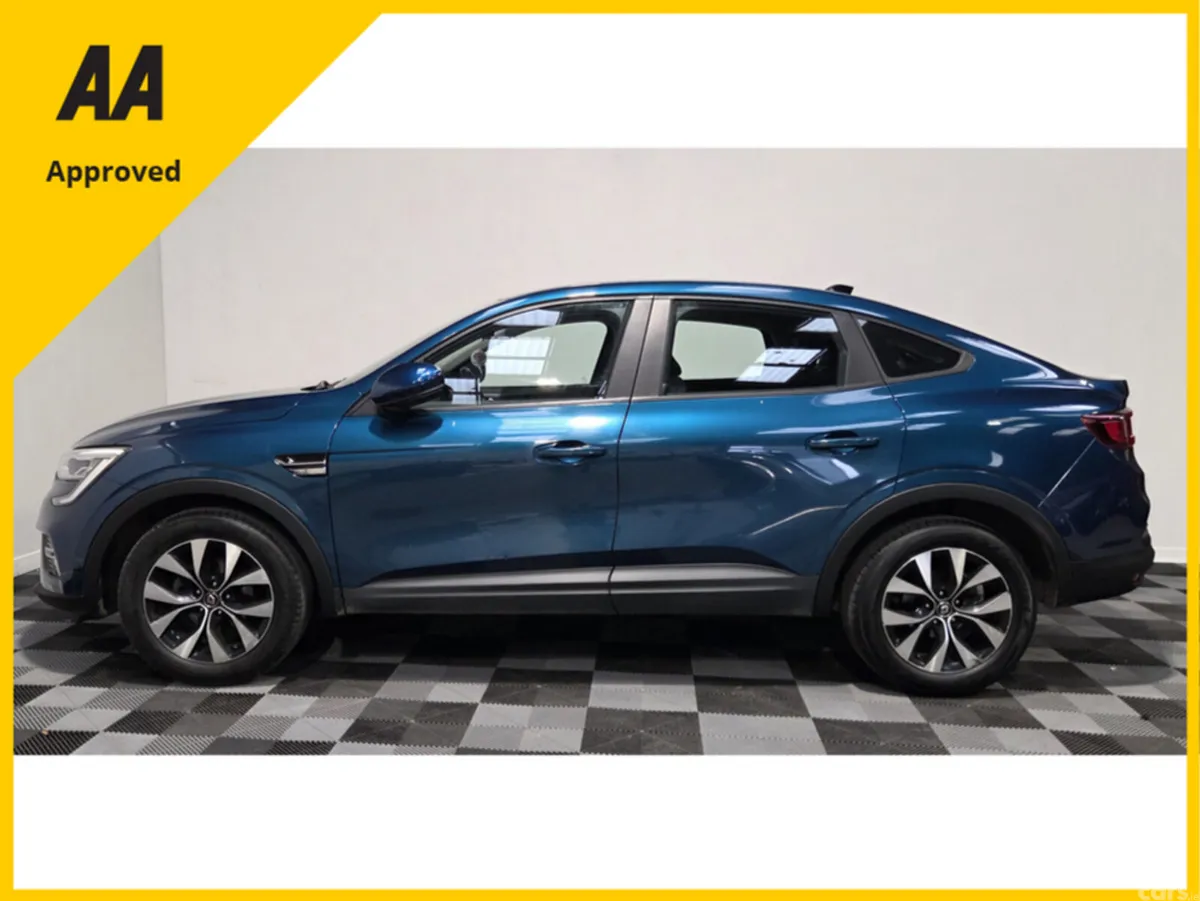 Renault Arkana Hatchback, Petrol, 2022, Blue