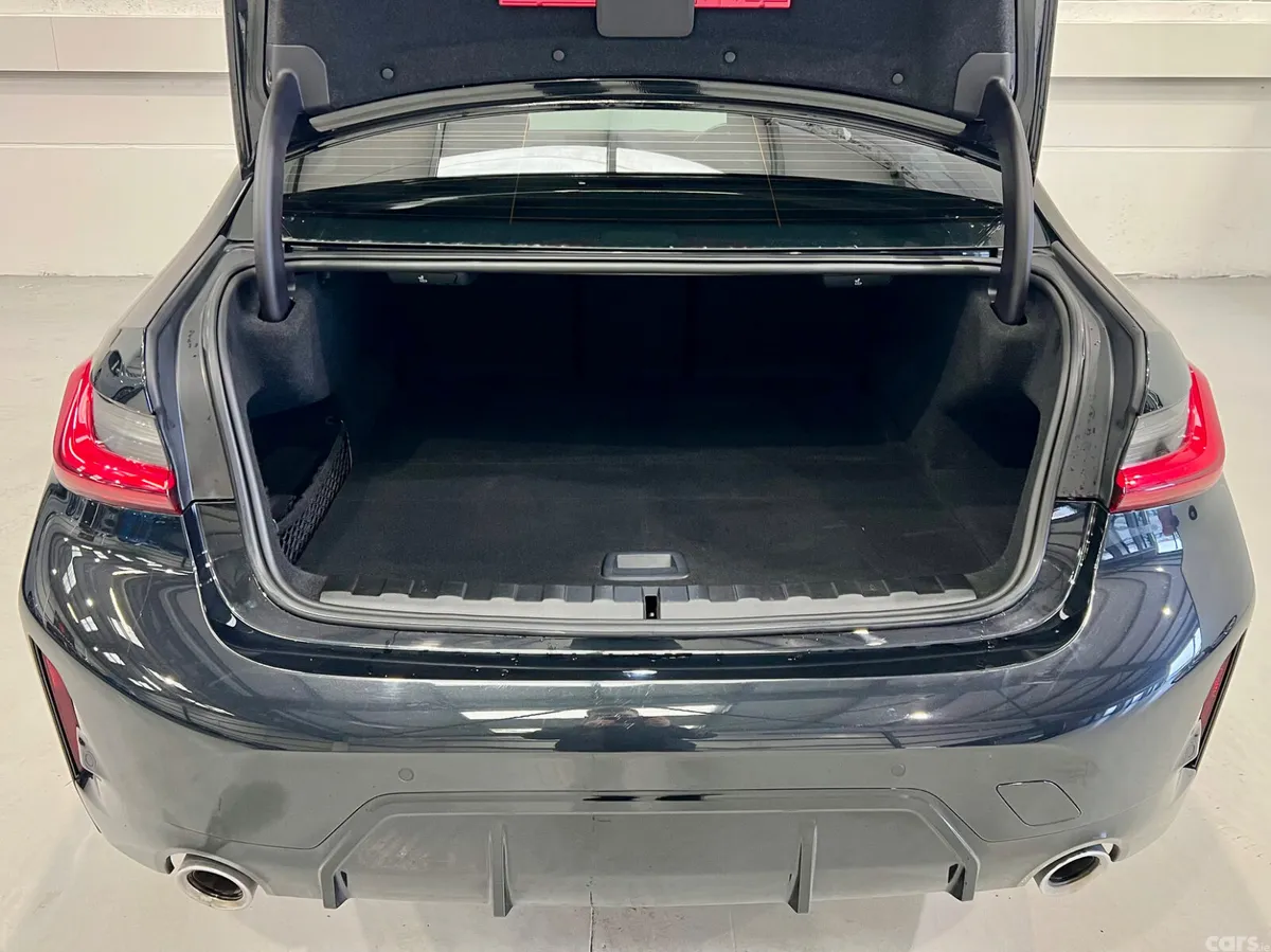 BMW 3-Series Saloon, Petrol Plug-in Hybrid, 2023, Black