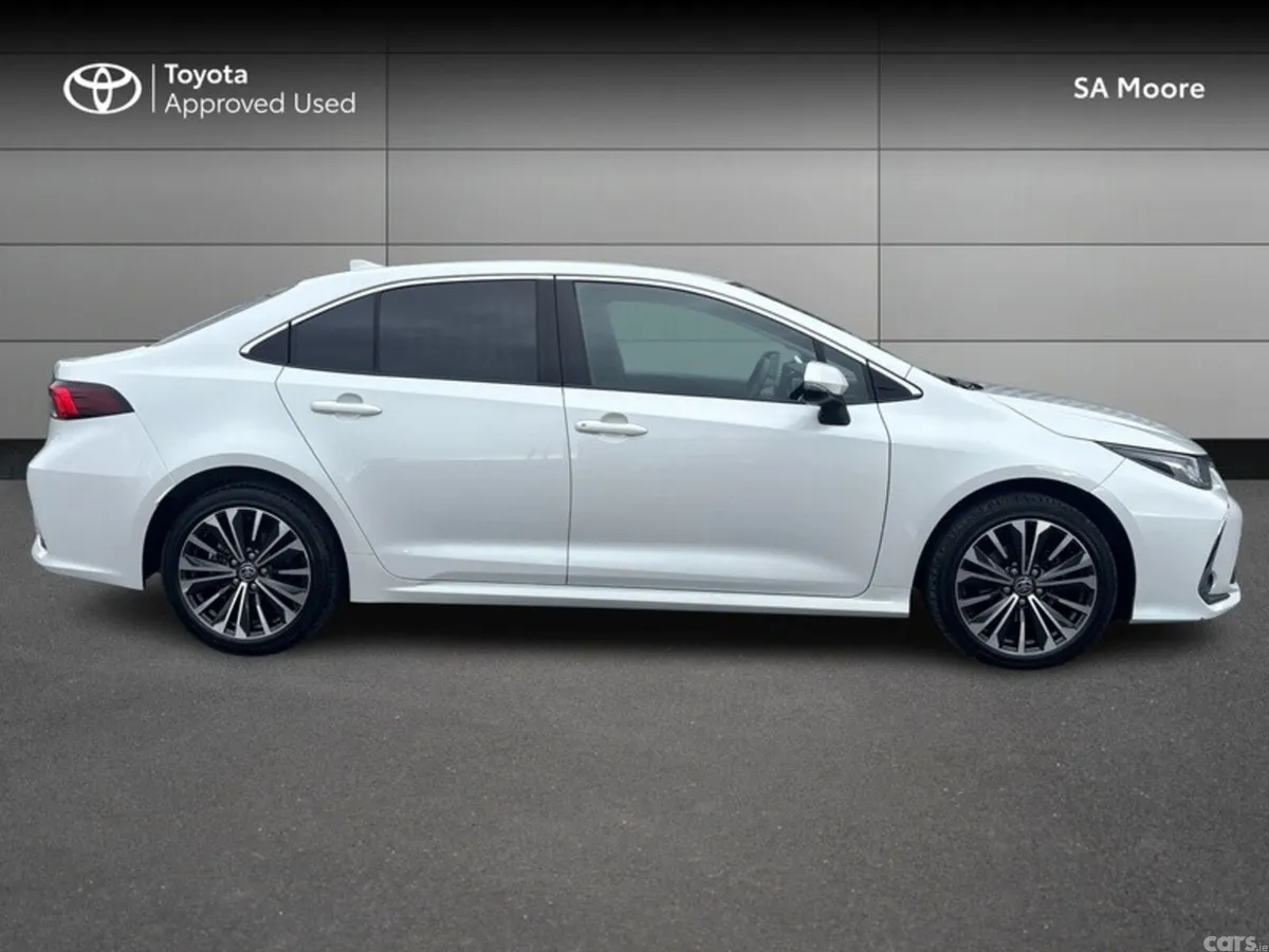 Toyota Corolla Saloon, Petrol Hybrid, 2024, White