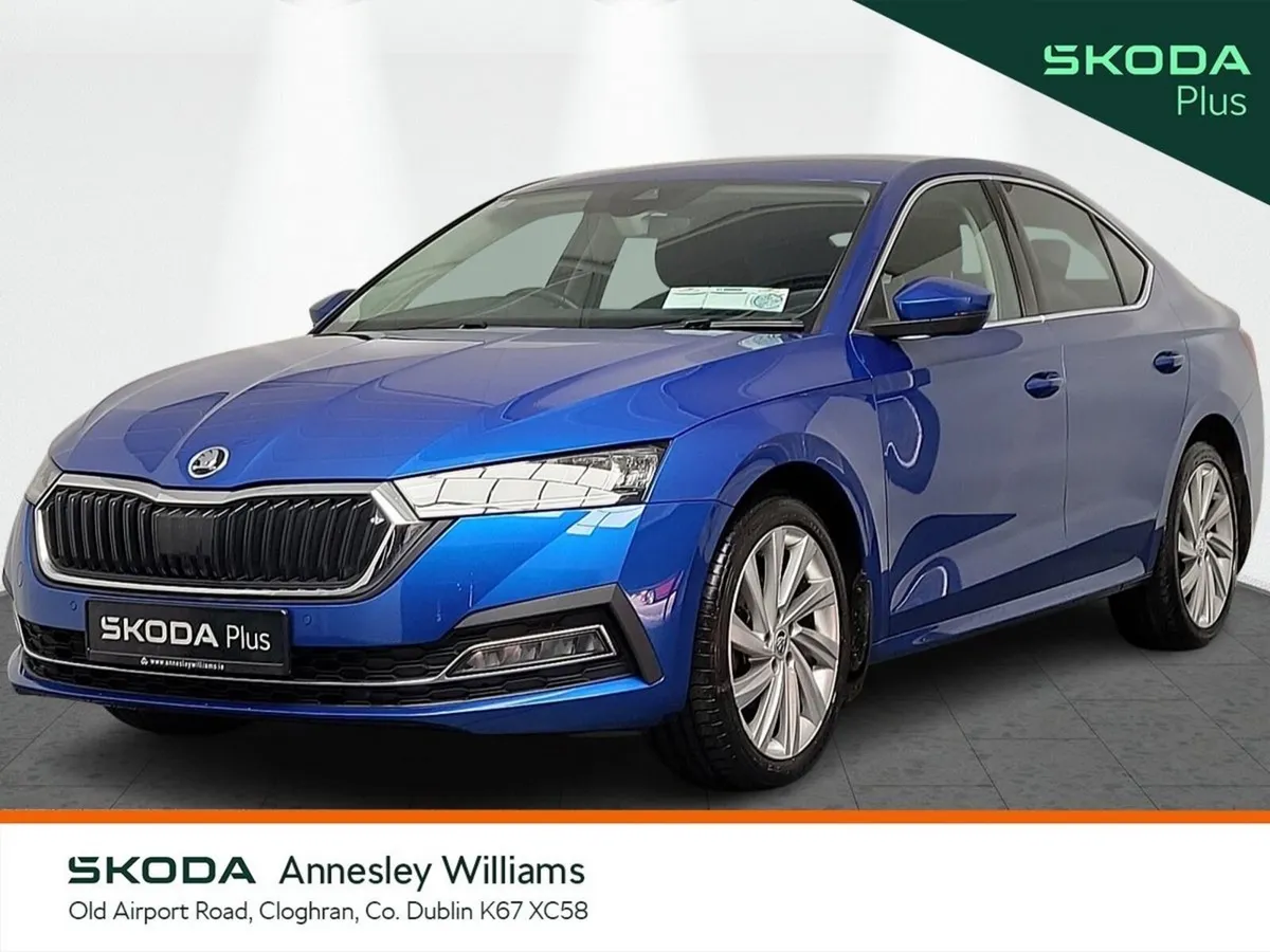 Skoda Octavia Saloon, Petrol, 2023, Blue