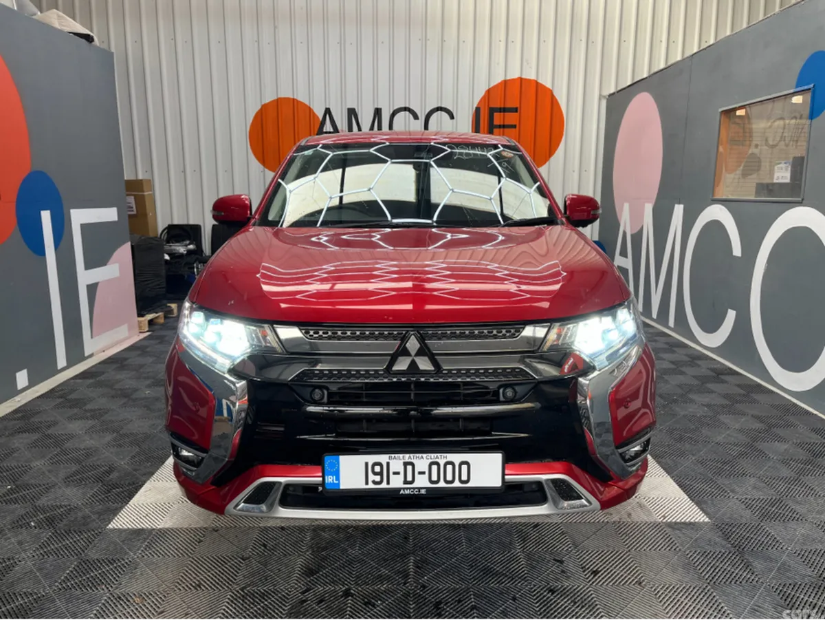 Mitsubishi Outlander SUV, Petrol Plug-in Hybrid, 2019, Red