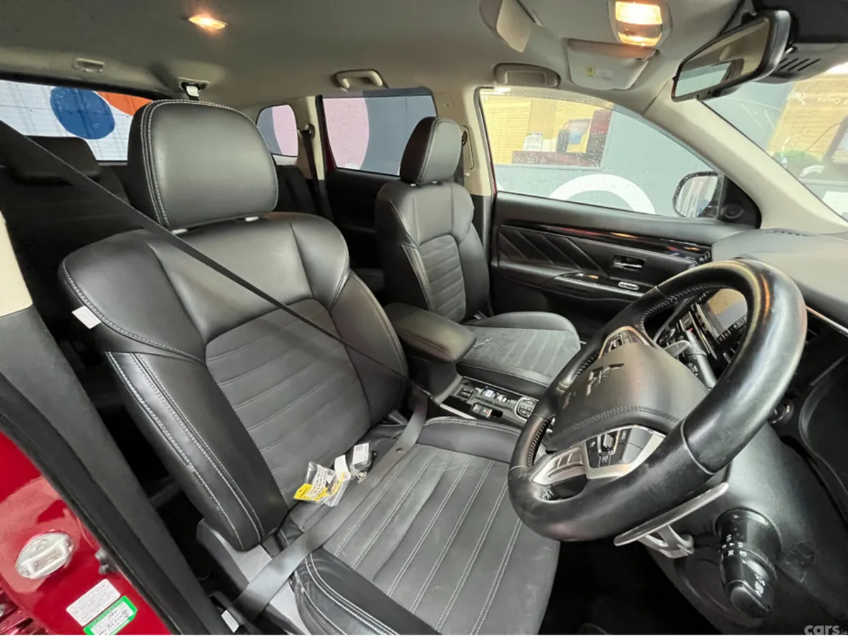 Mitsubishi Outlander SUV, Petrol Plug-in Hybrid, 2019, Red