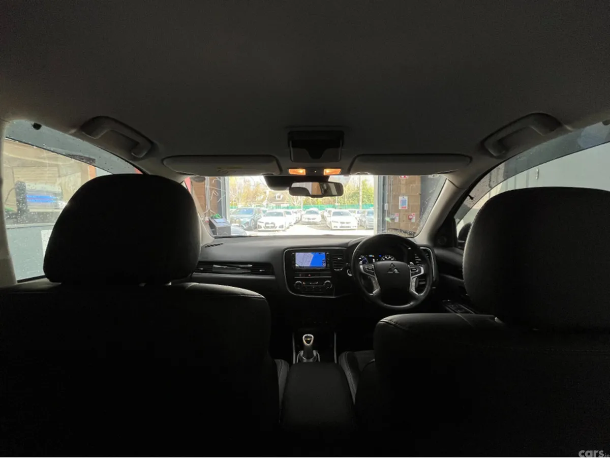 Mitsubishi Outlander SUV, Petrol Plug-in Hybrid, 2019, Red