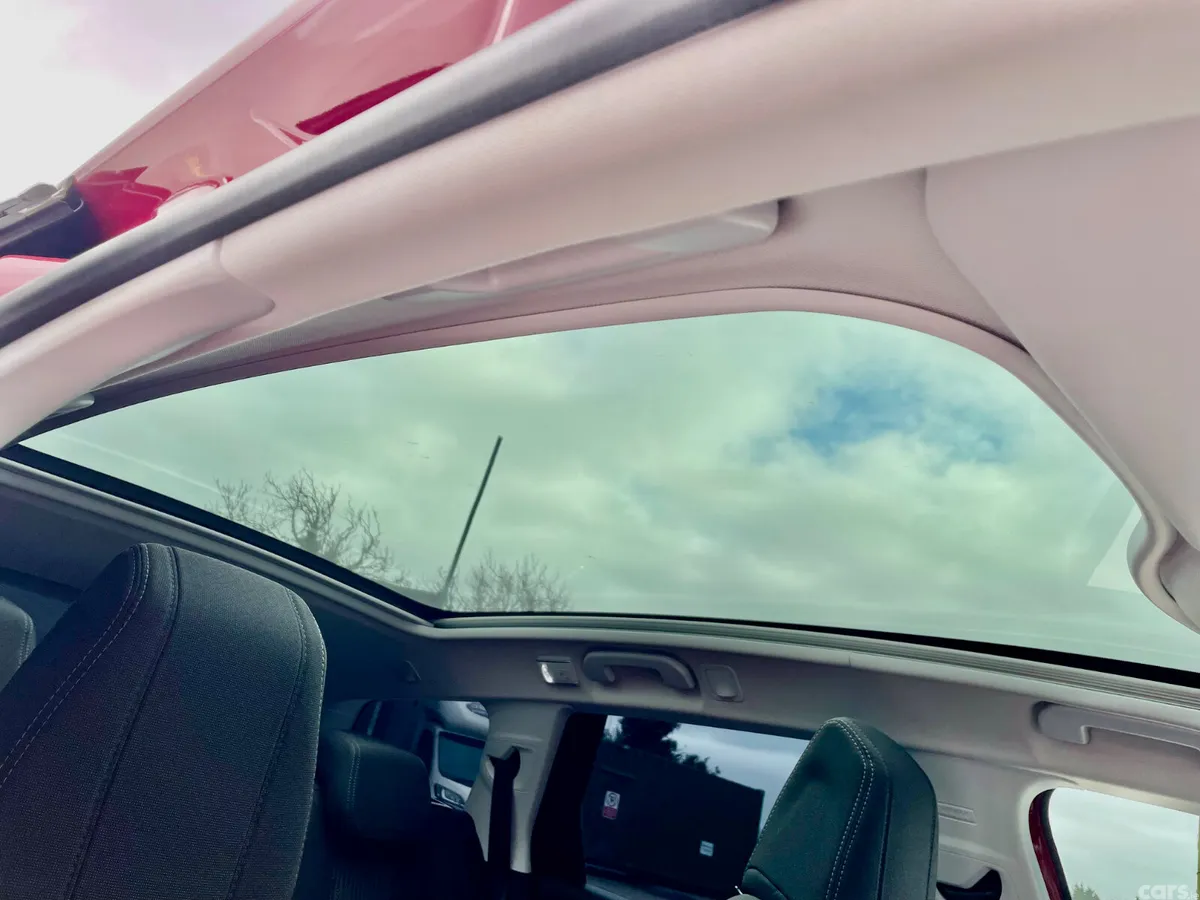 Peugeot 308 Estate, Diesel, 2018, Red
