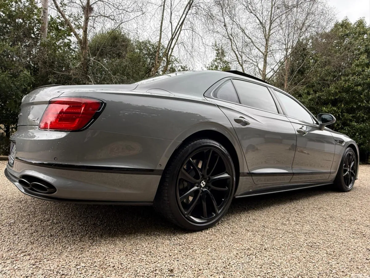 Bentley Flying Spur Saloon, Petrol Plug-in Hybrid, 2024, Grey