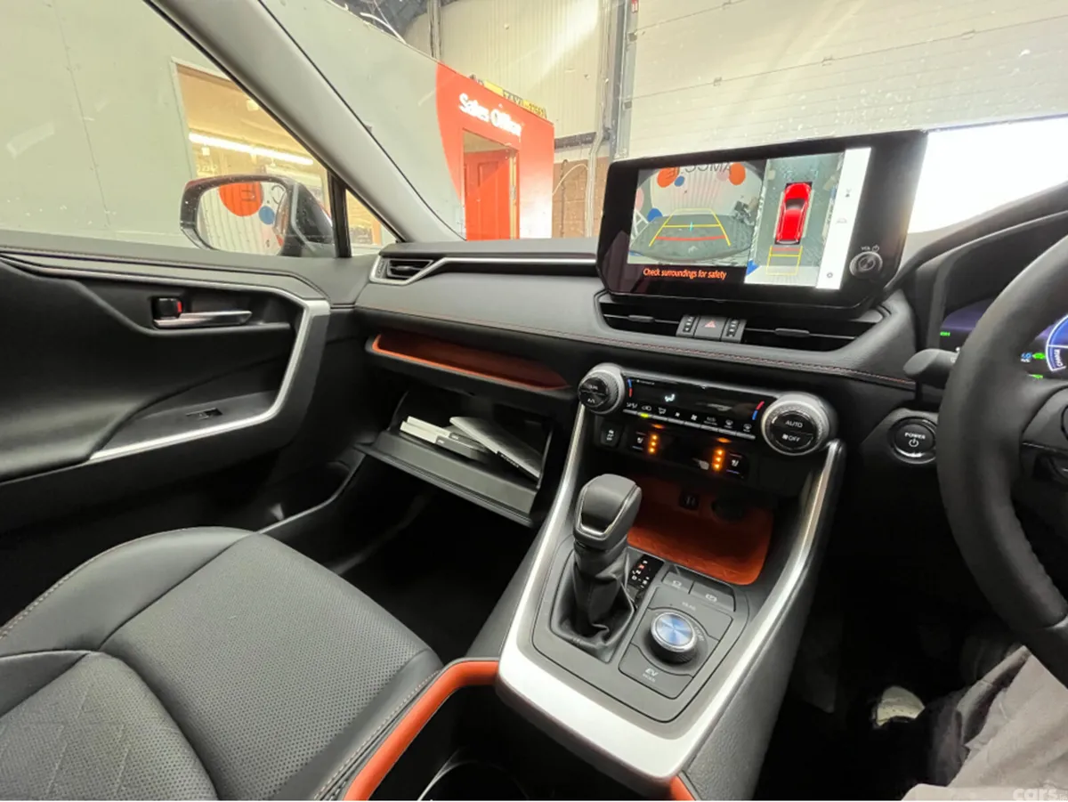 Toyota RAV4 SUV, Petrol Hybrid, 2025, Red