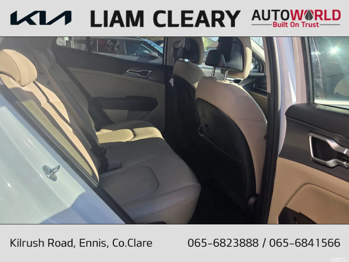 Kia Sportage MPV, Diesel, 2022, White