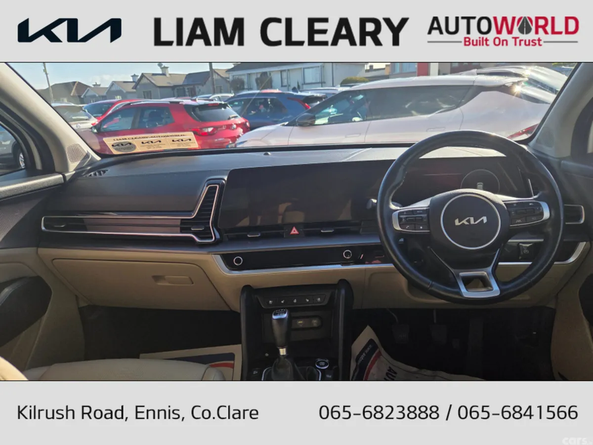 Kia Sportage MPV, Diesel, 2022, White