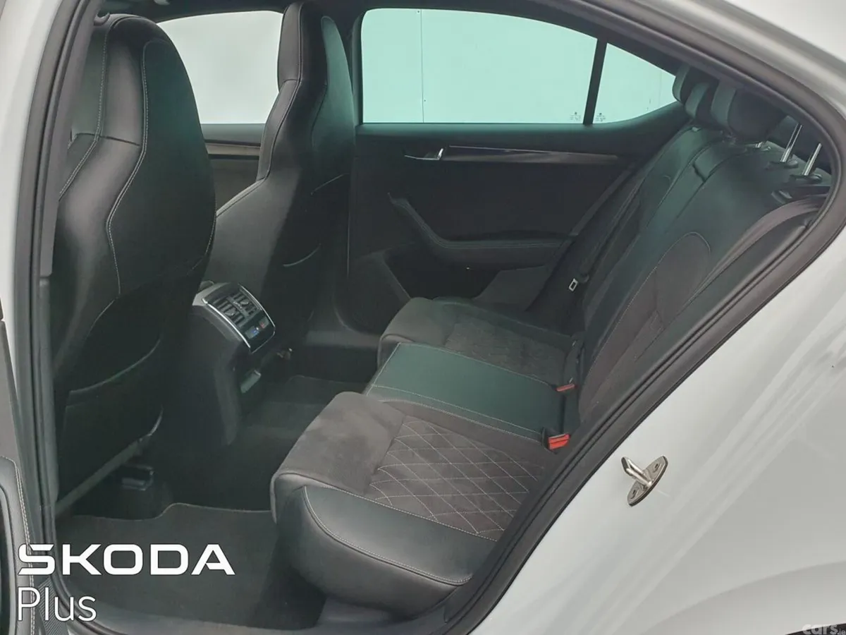 Skoda Superb Saloon, Diesel, 2024, White