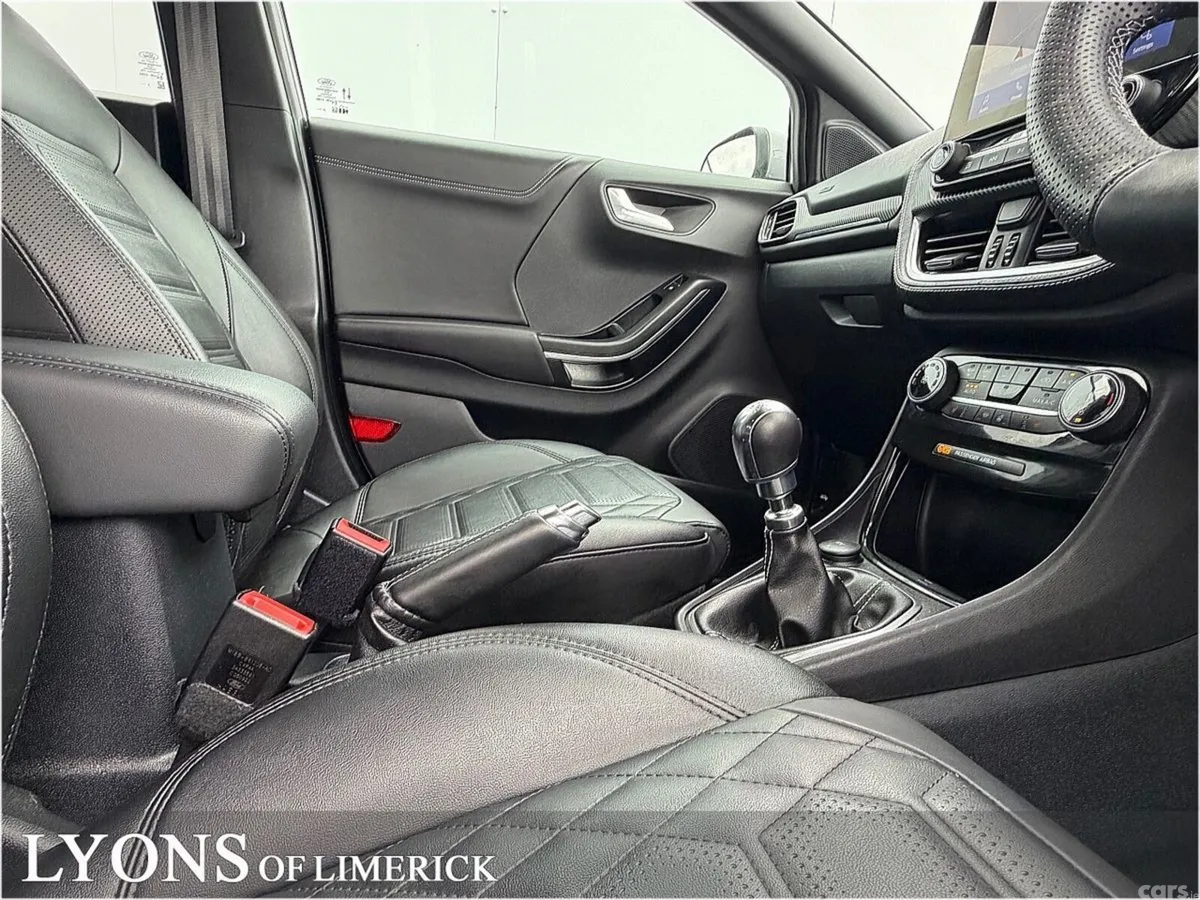 Ford Puma MPV, Petrol Hybrid, 2023, Grey