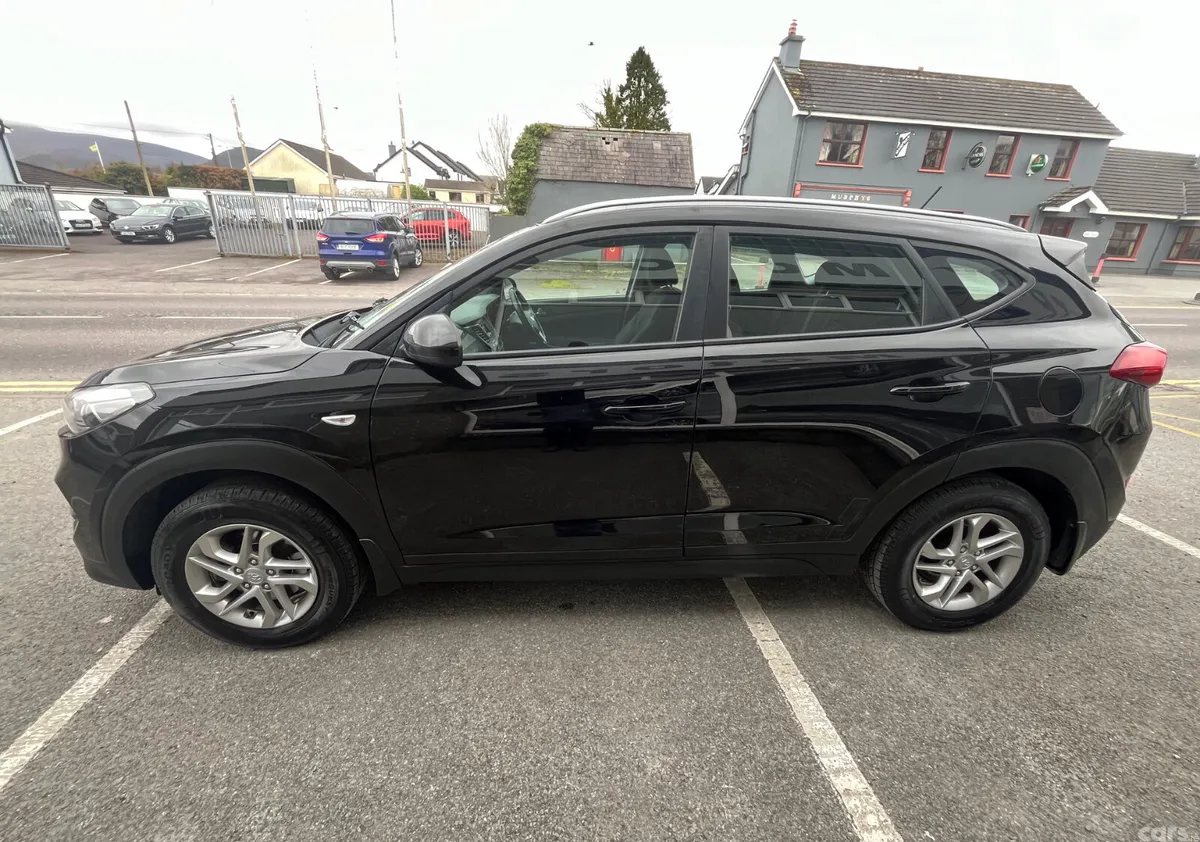 Hyundai Tucson SUV, Diesel, 2016, Black