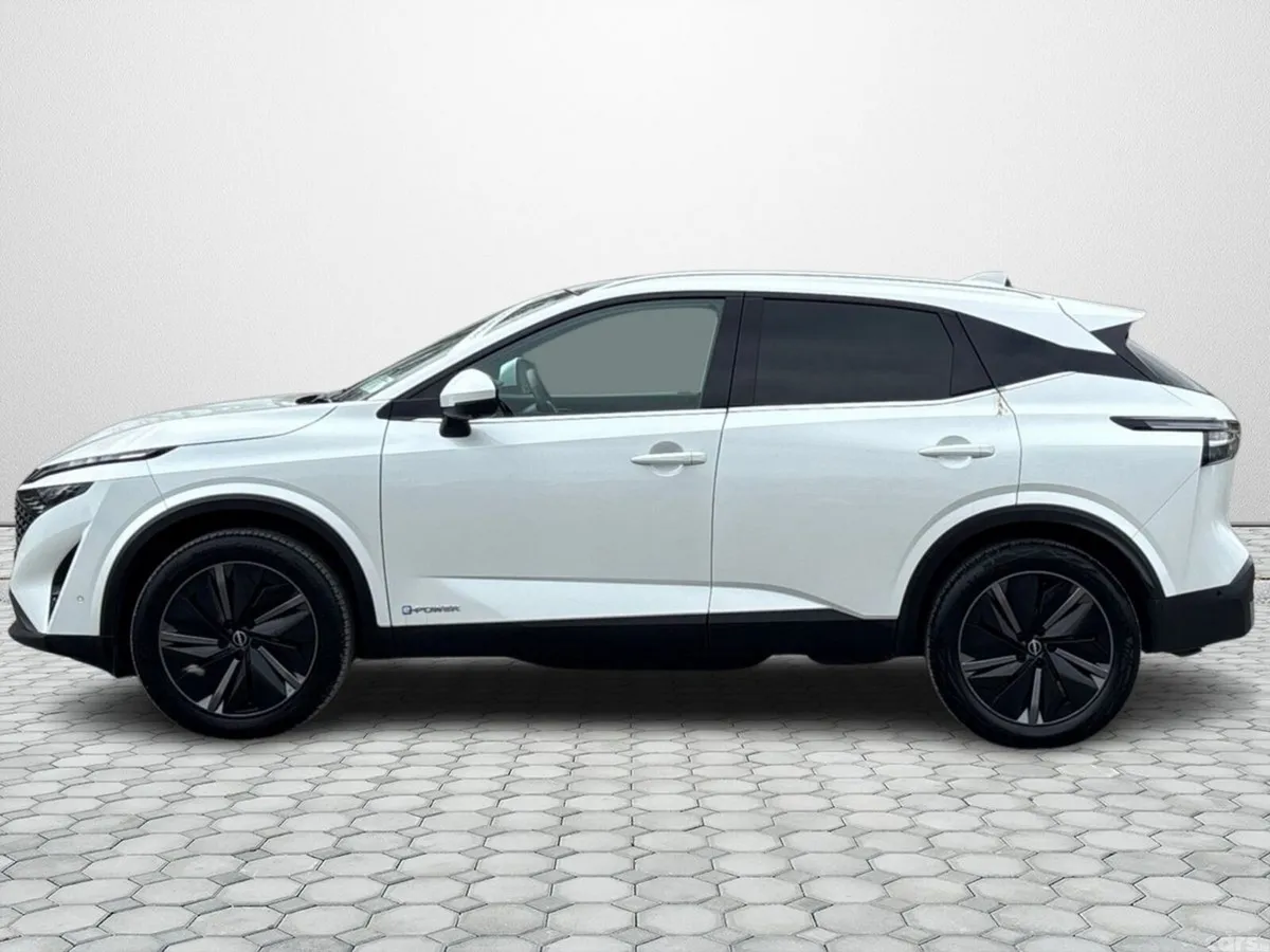 Nissan Qashqai MPV, Petrol Hybrid, 2025, White