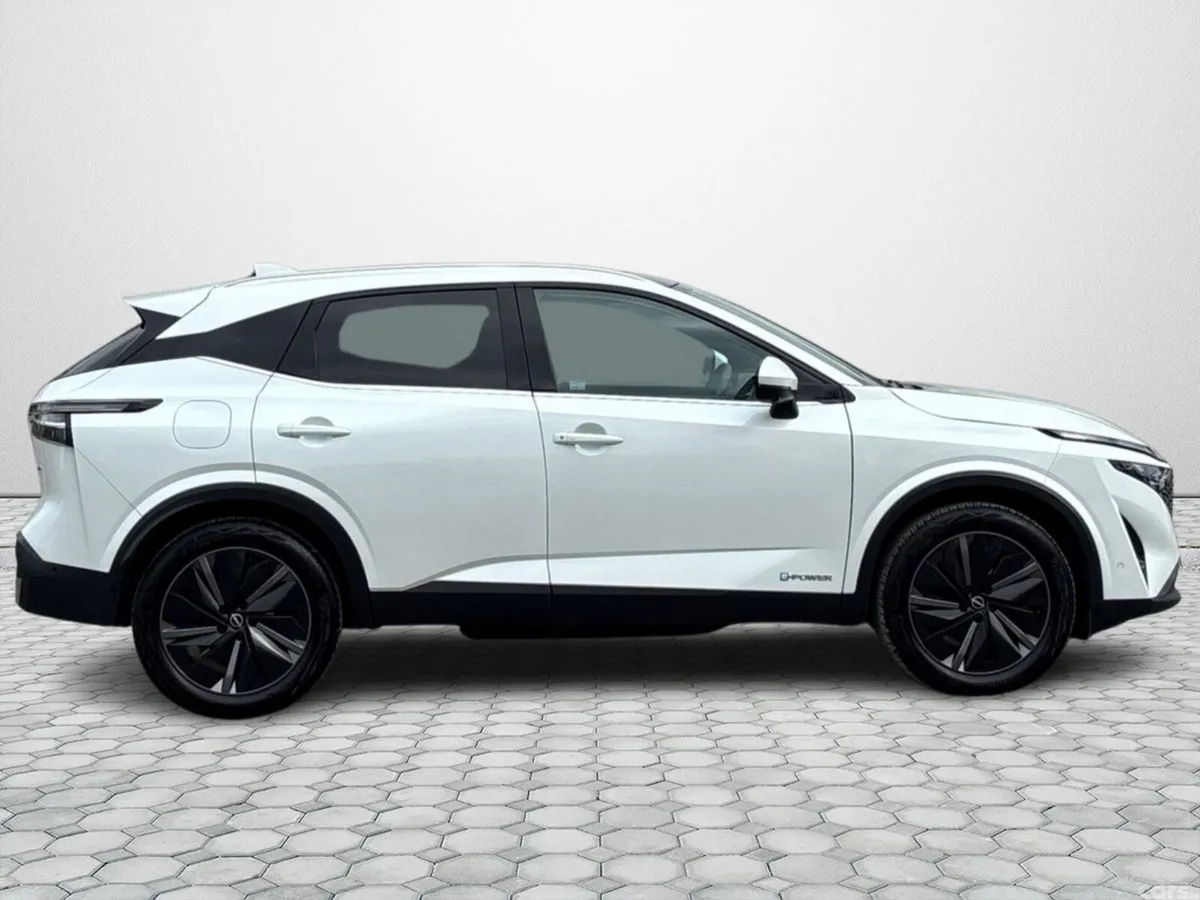 Nissan Qashqai MPV, Petrol Hybrid, 2025, White