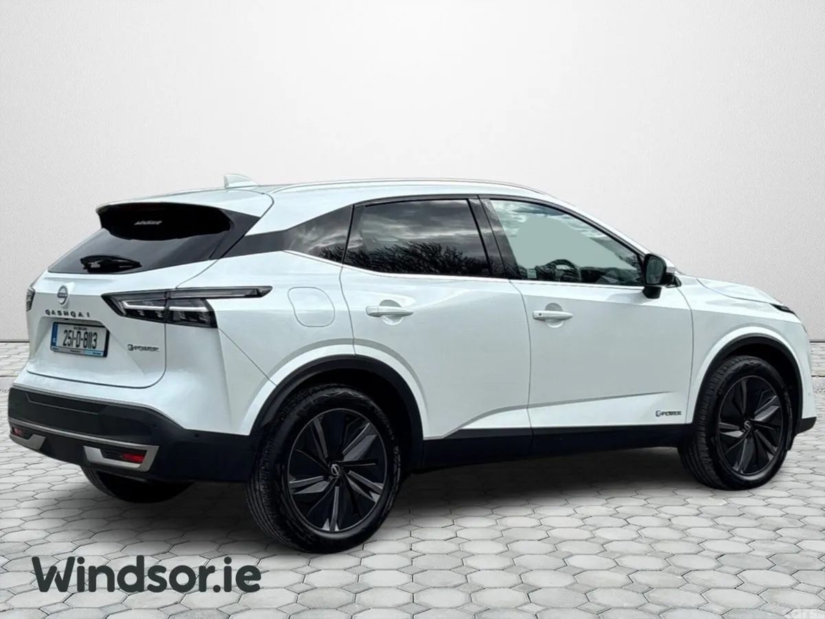 Nissan Qashqai MPV, Petrol Hybrid, 2025, White