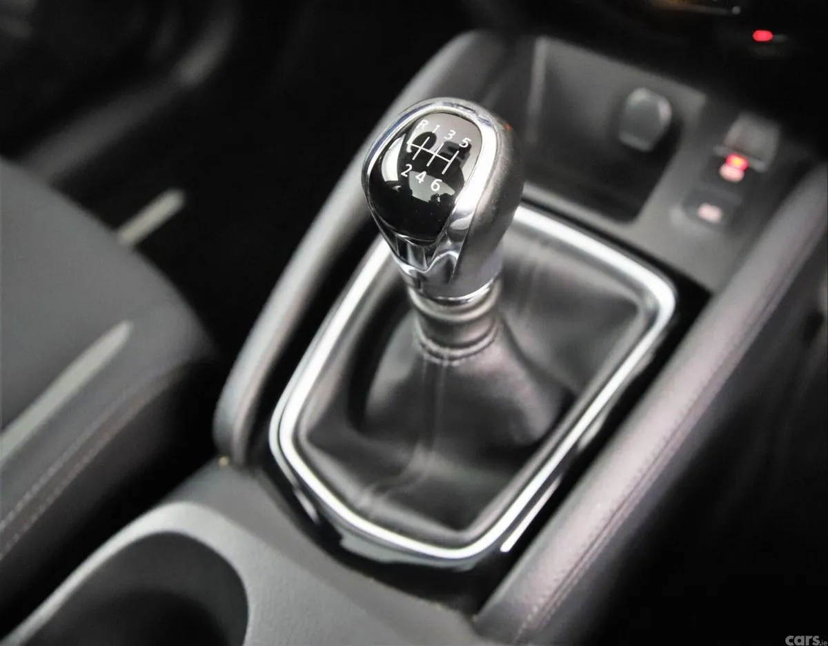 Nissan Qashqai SUV, Diesel, 2021, Black
