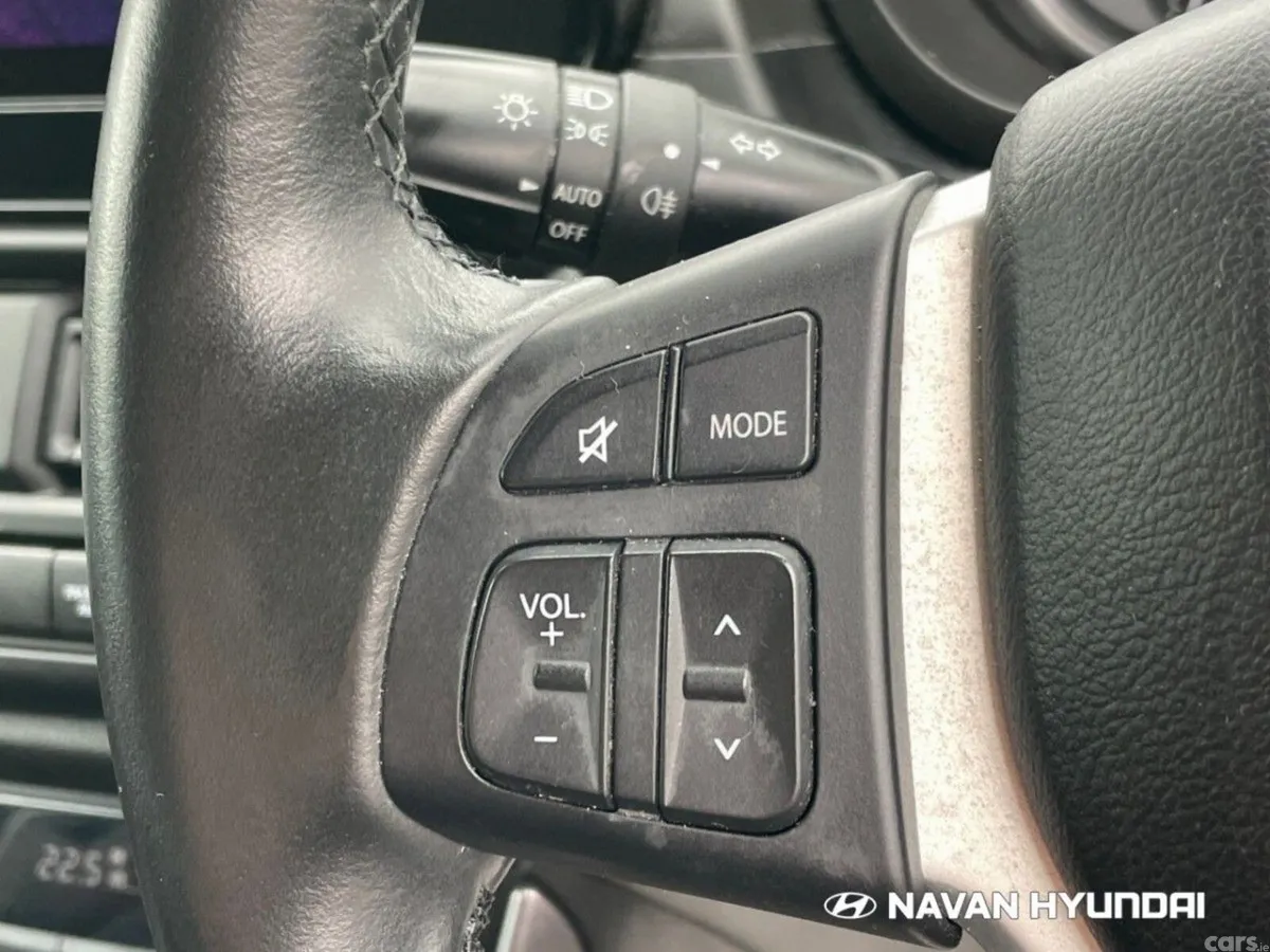 Suzuki SX4 S-Cross Hatchback, Petrol, 2022, Red