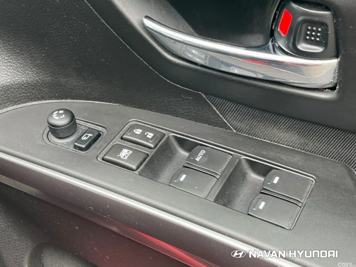 Suzuki SX4 S-Cross Hatchback, Petrol, 2022, Red