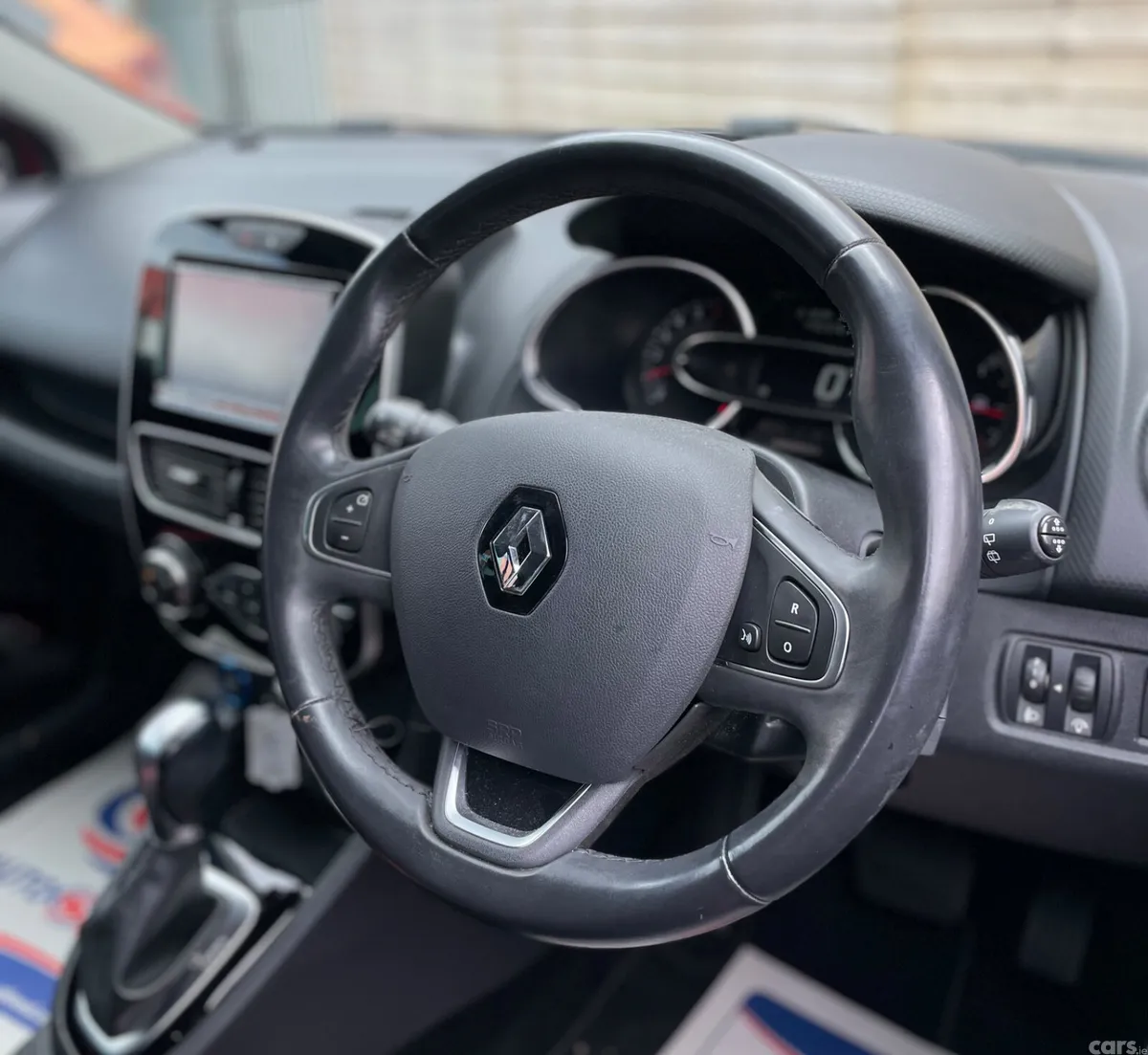 Renault Clio Hatchback, Petrol, 2018, Red