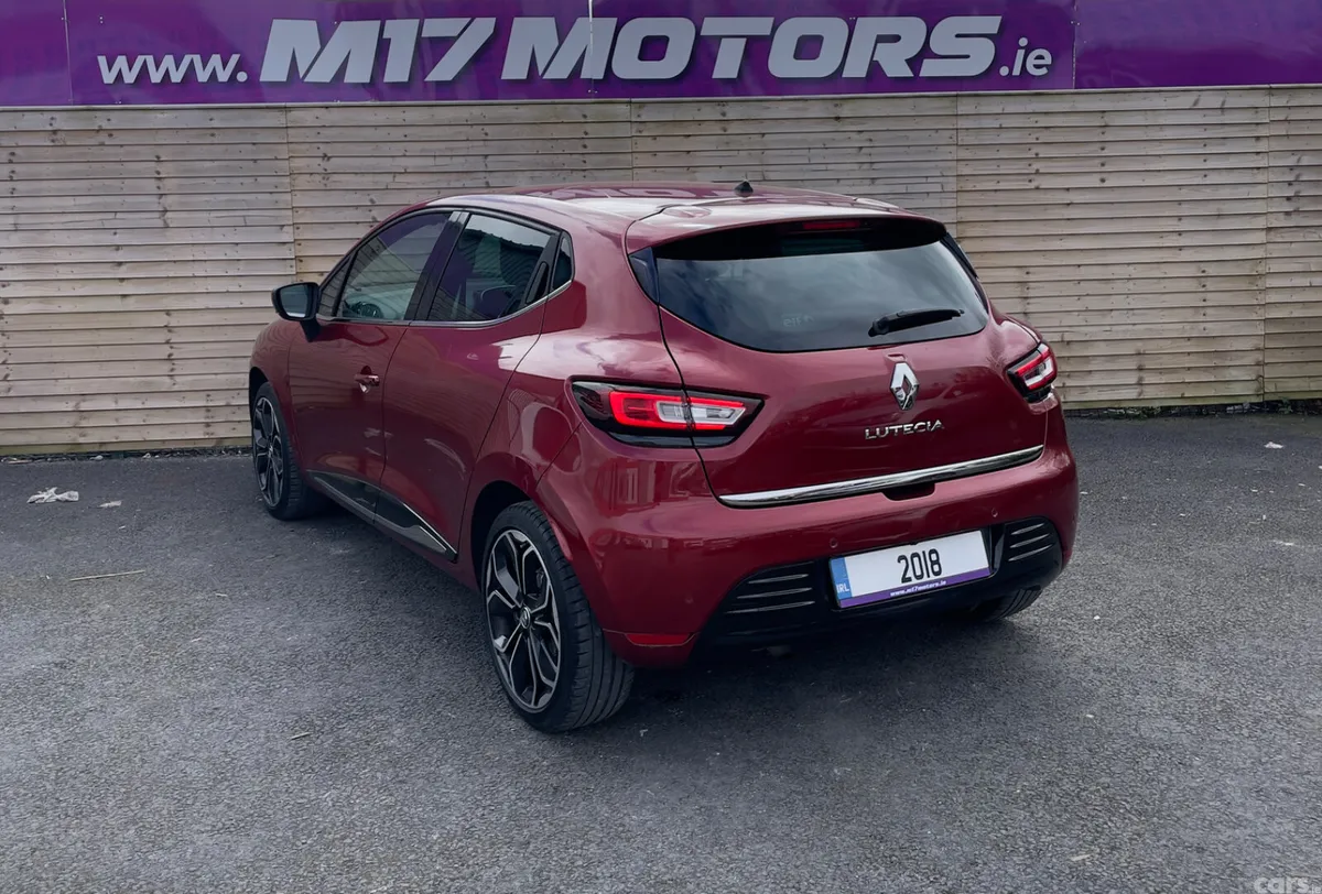 Renault Clio Hatchback, Petrol, 2018, Red