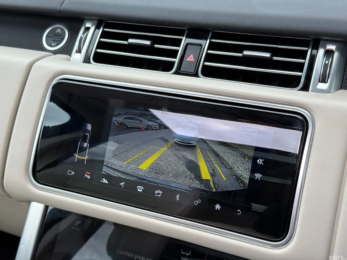 Land Rover Range Rover SUV, Petrol Plug-in Hybrid, 2021, Black