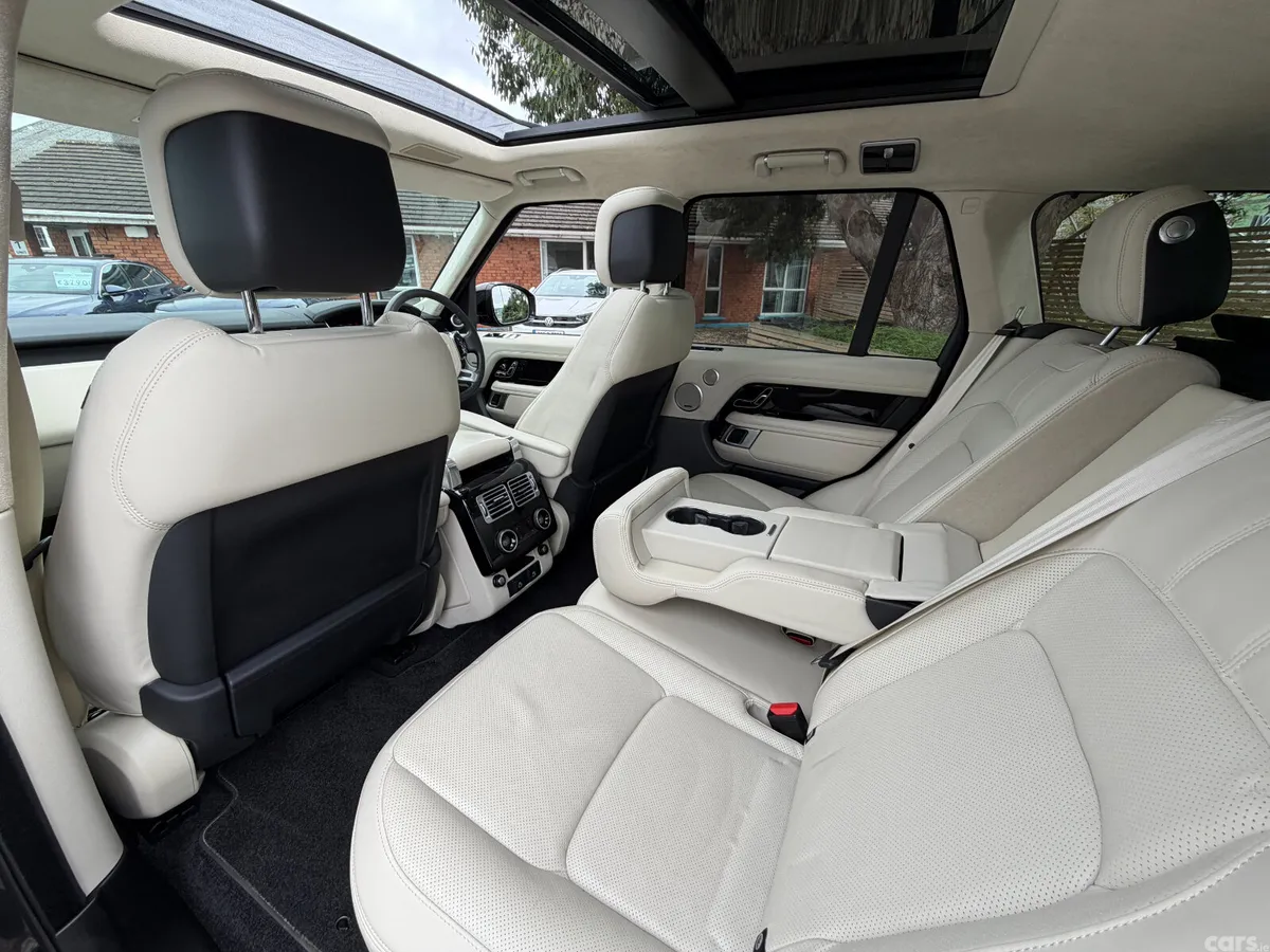 Land Rover Range Rover SUV, Petrol Plug-in Hybrid, 2021, Black