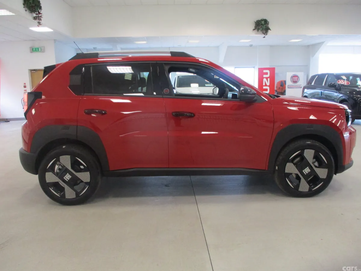Fiat Grande Panda Hatchback, Petrol Hybrid, 2026, Red