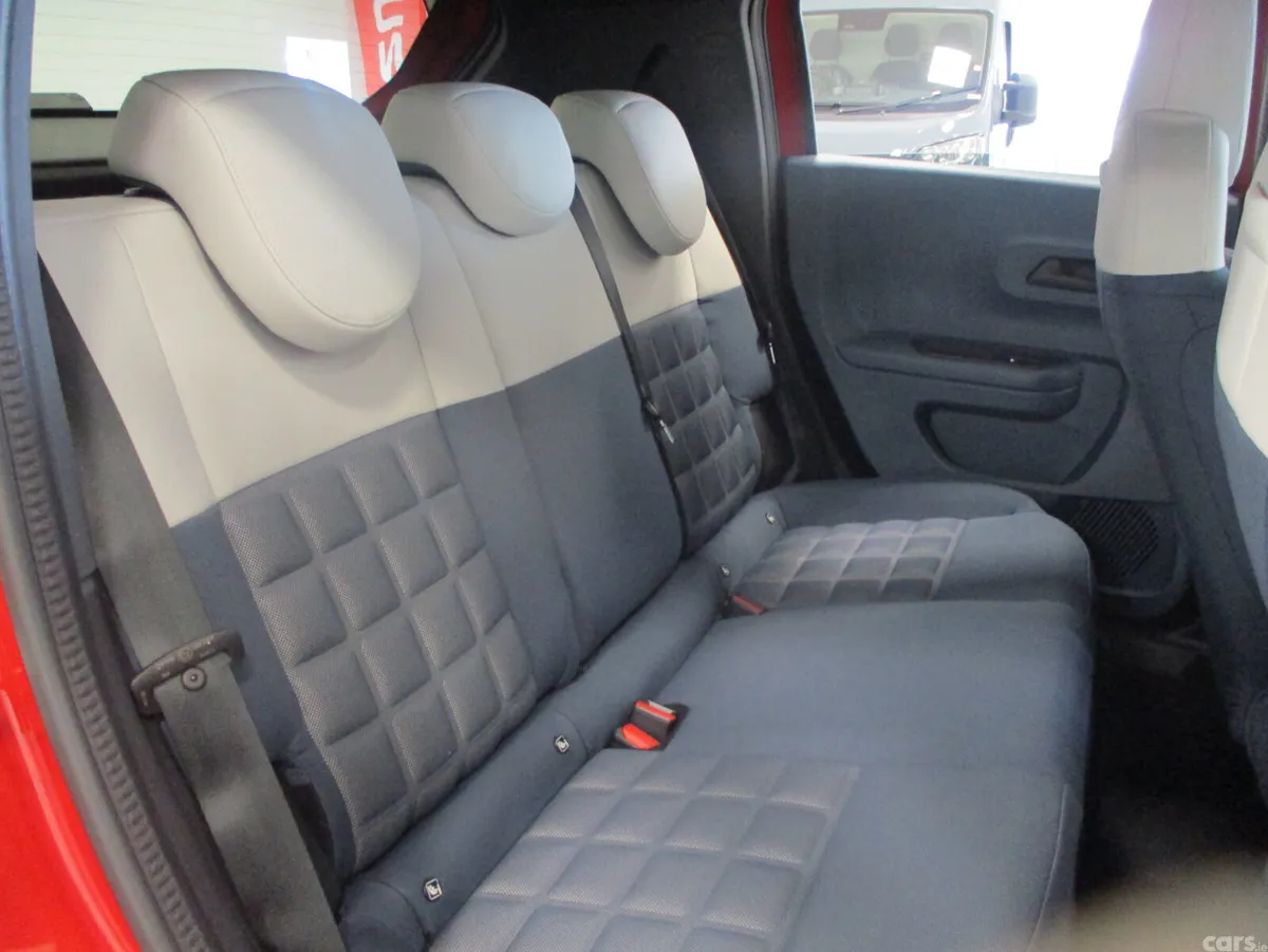 Fiat Grande Panda Hatchback, Petrol Hybrid, 2026, Red