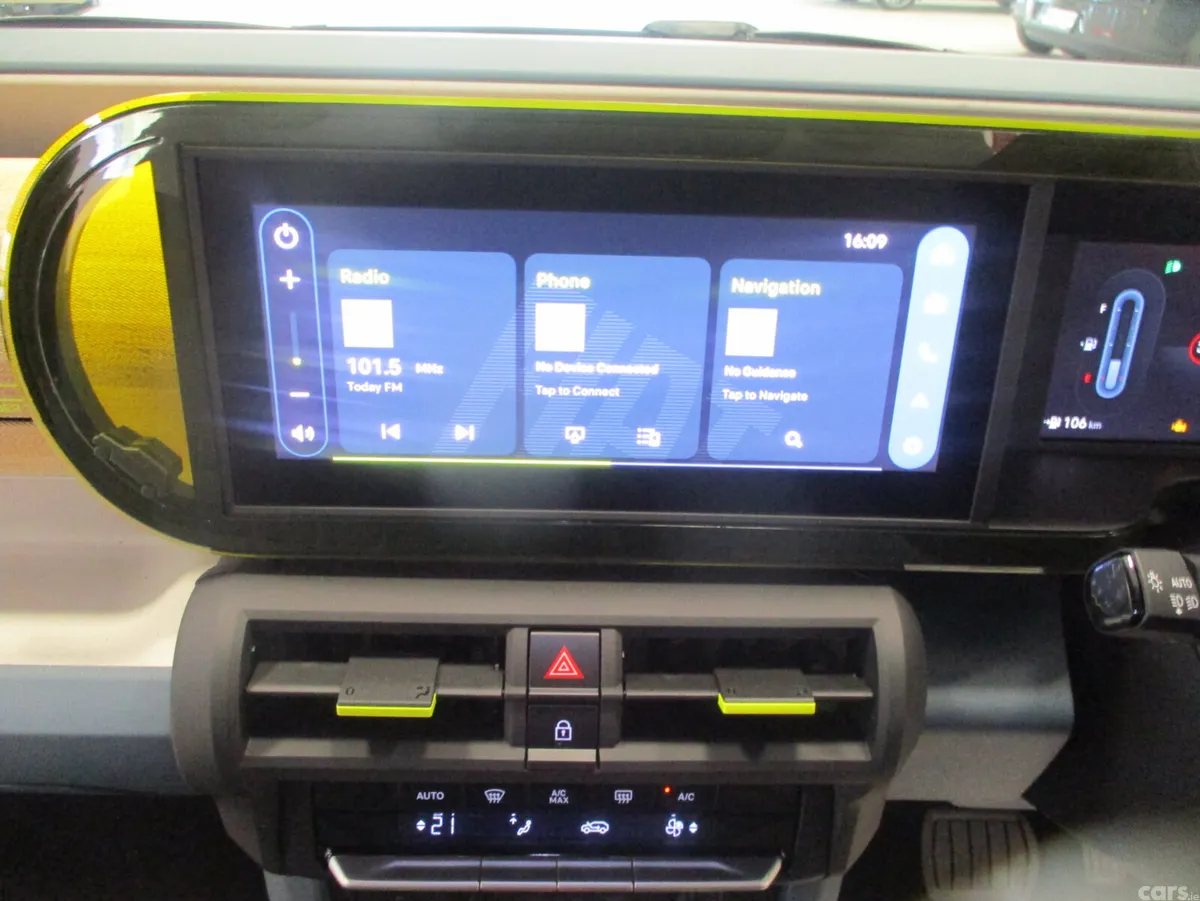 Fiat Grande Panda Hatchback, Petrol Hybrid, 2026, Red