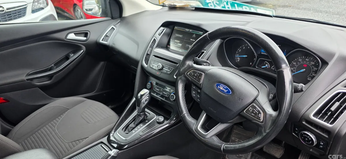 Ford Focus Hatchback, Petrol, 2015, Black
