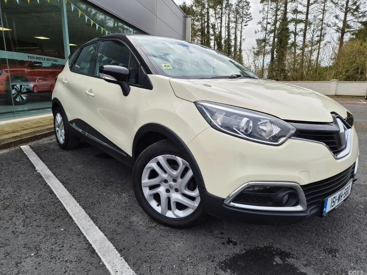 Renault Captur Hatchback, Diesel, 2015, Yellow