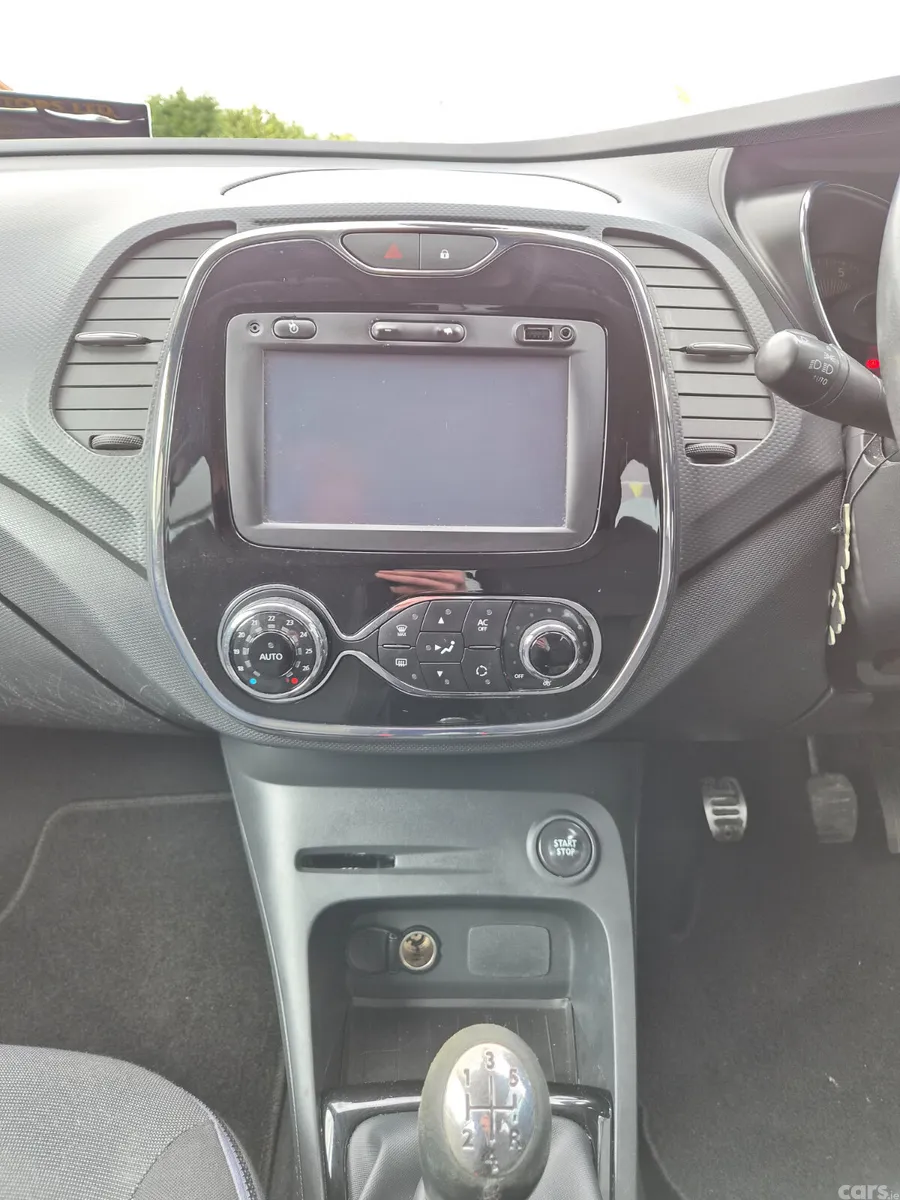 Renault Captur Hatchback, Diesel, 2015, Yellow
