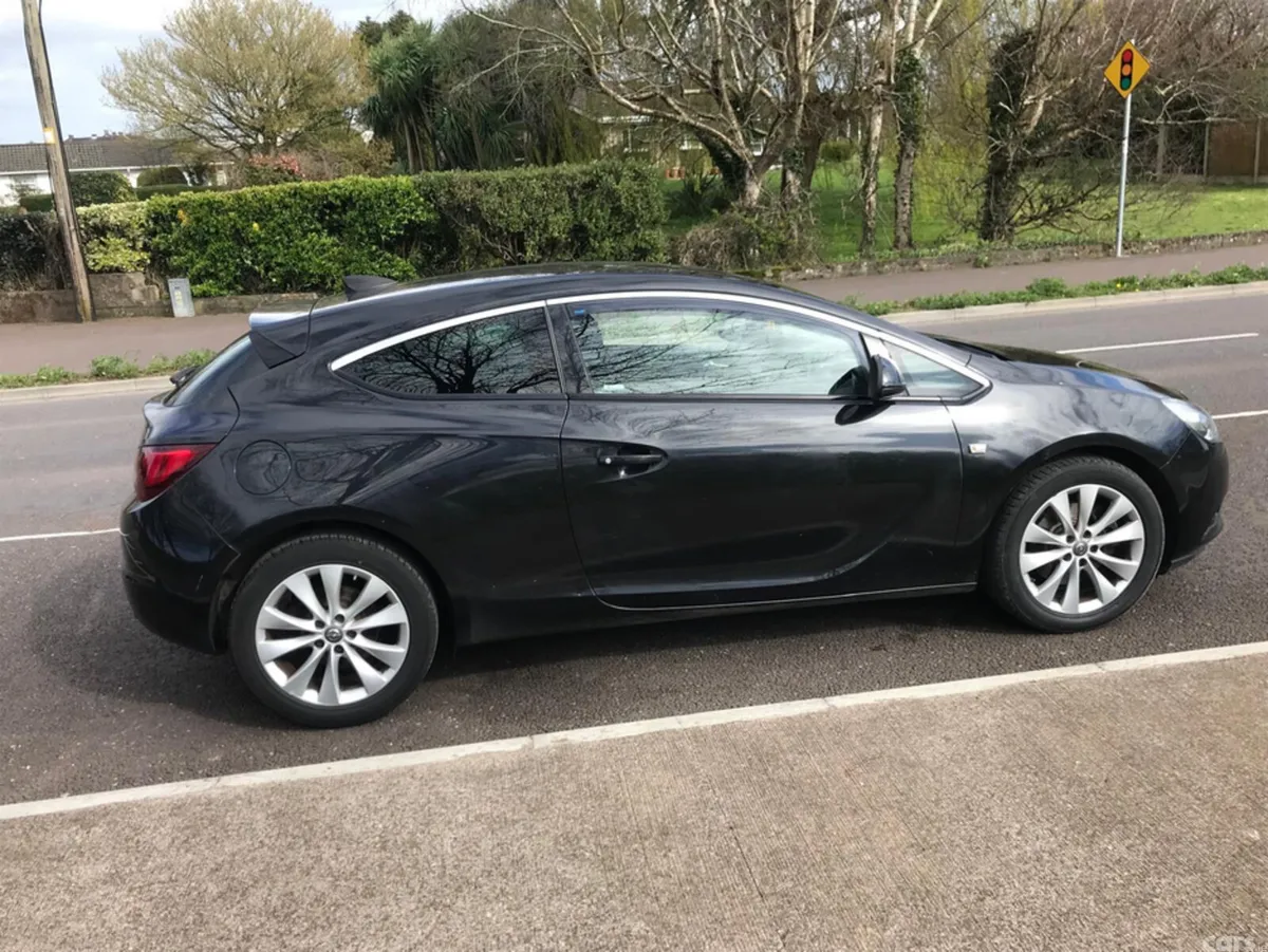 Opel Astra Hatchback, Diesel, 2017, Black