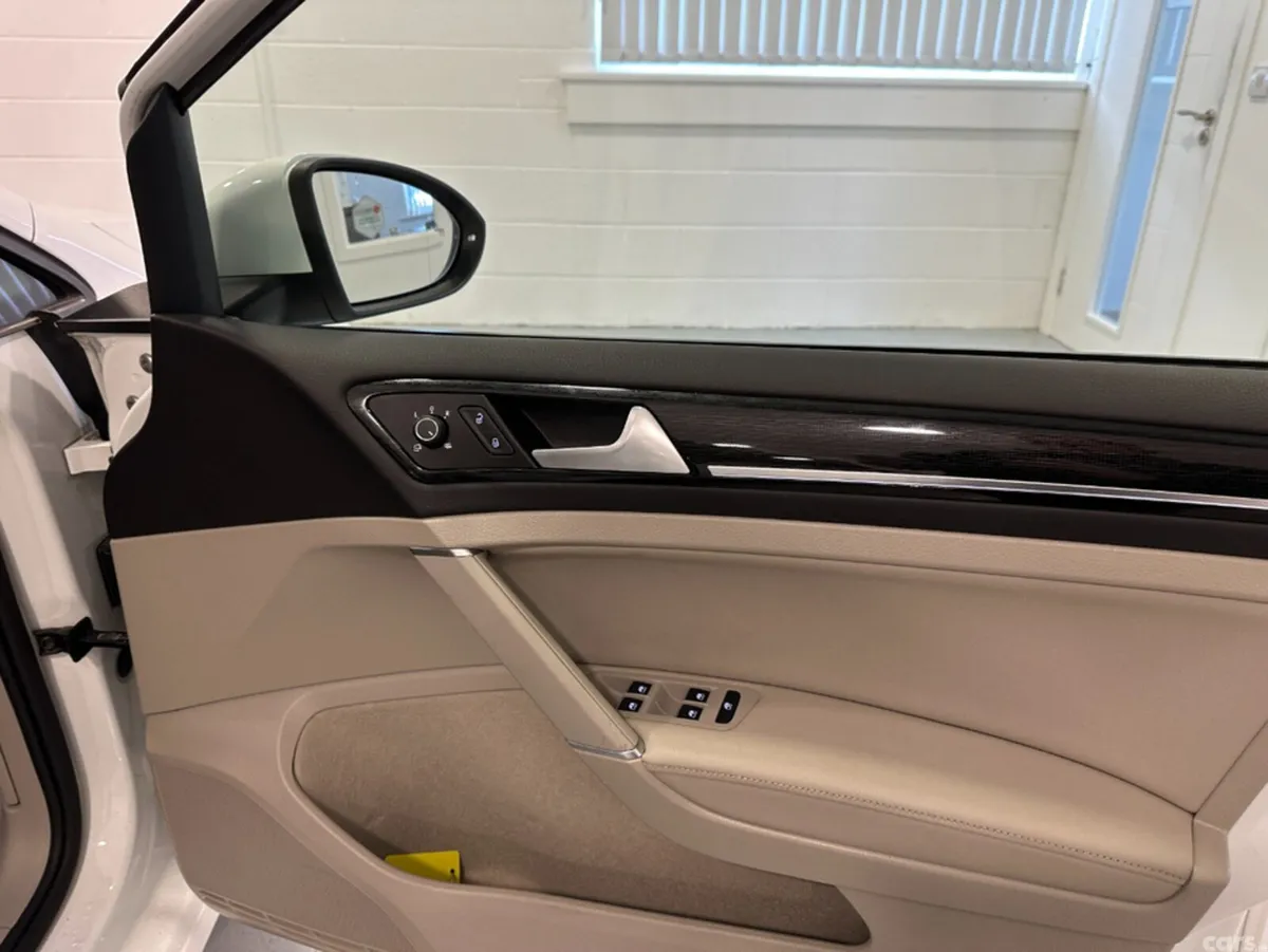 Volkswagen Golf Hatchback, Diesel, 2019, White
