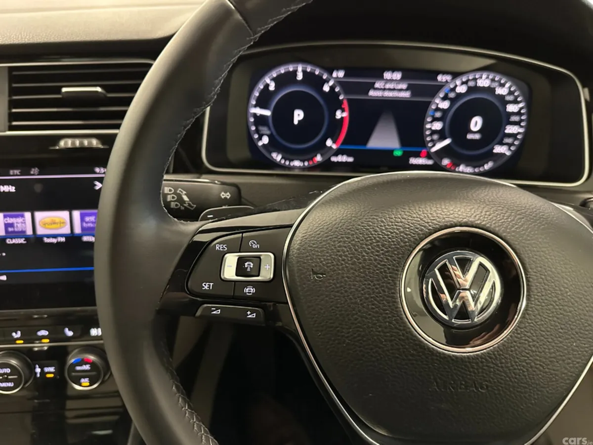 Volkswagen Golf Hatchback, Diesel, 2019, White