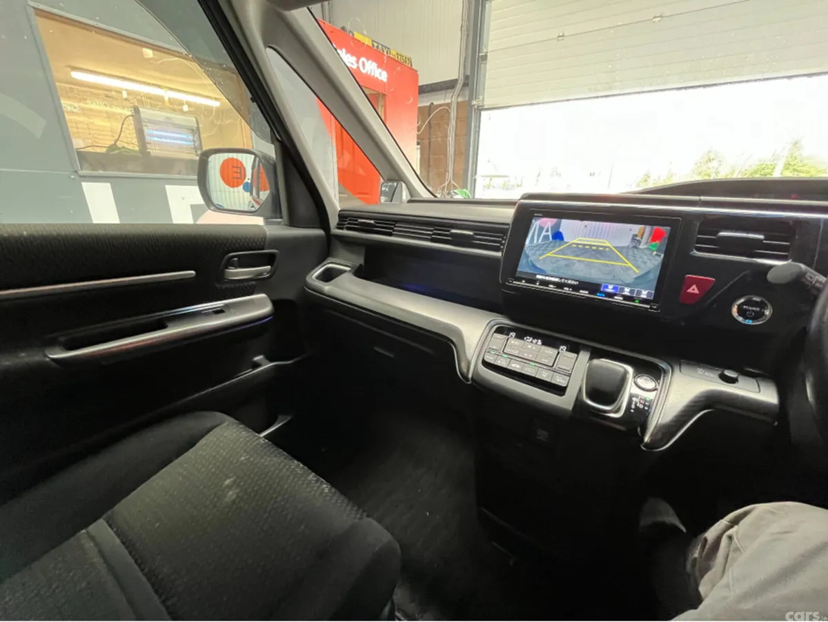 Honda Stepwagon MPV, Petrol Hybrid, 2018, Black