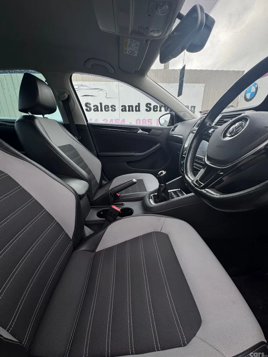 Volkswagen Jetta Saloon, Diesel, 2017, Grey