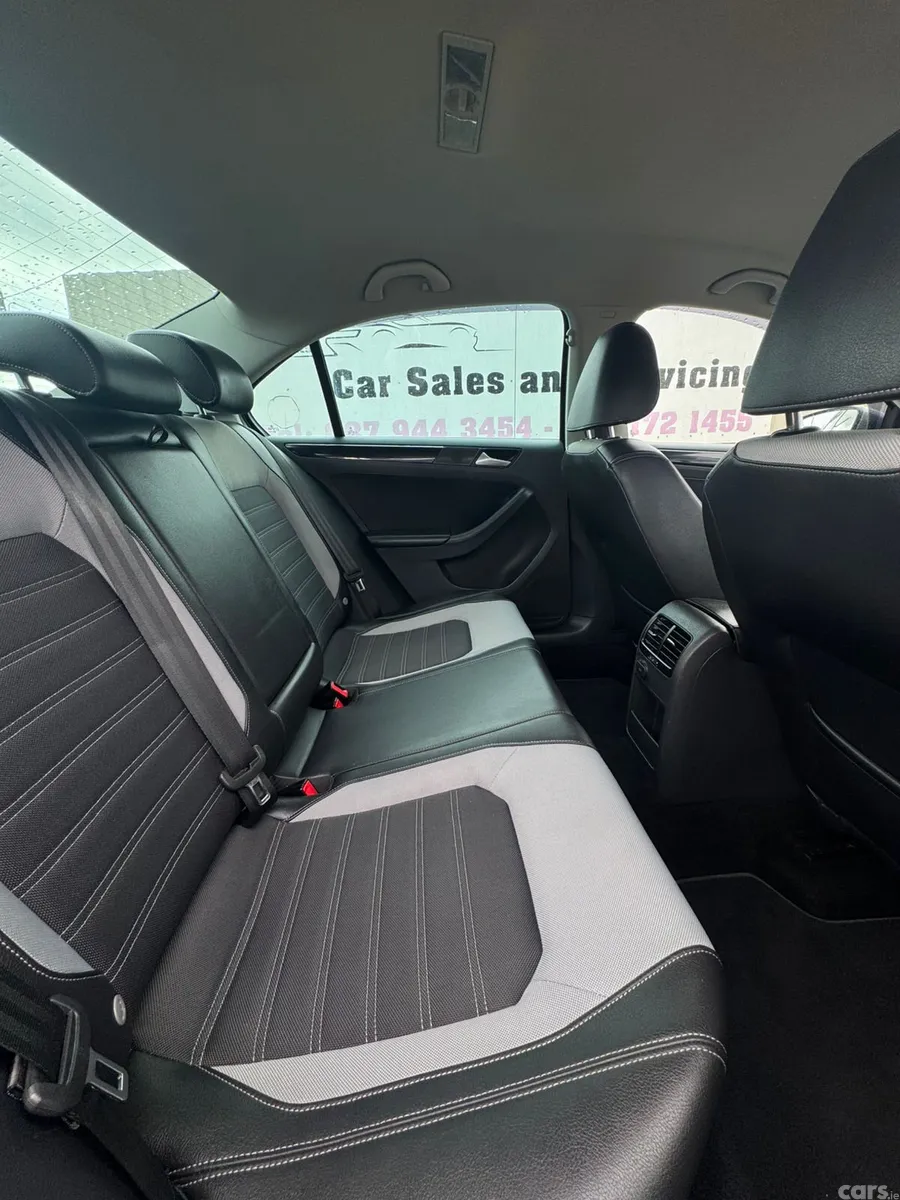Volkswagen Jetta Saloon, Diesel, 2017, Grey