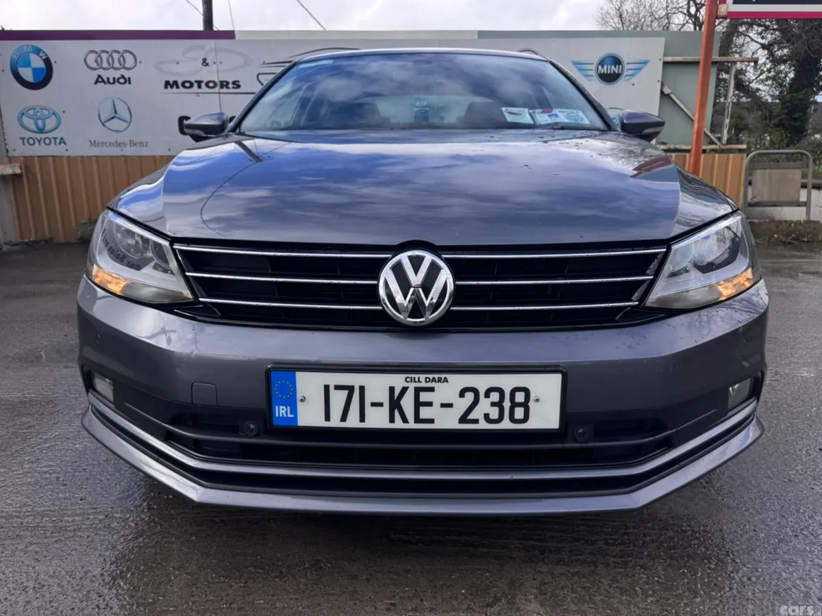 Volkswagen Jetta Saloon, Diesel, 2017, Grey