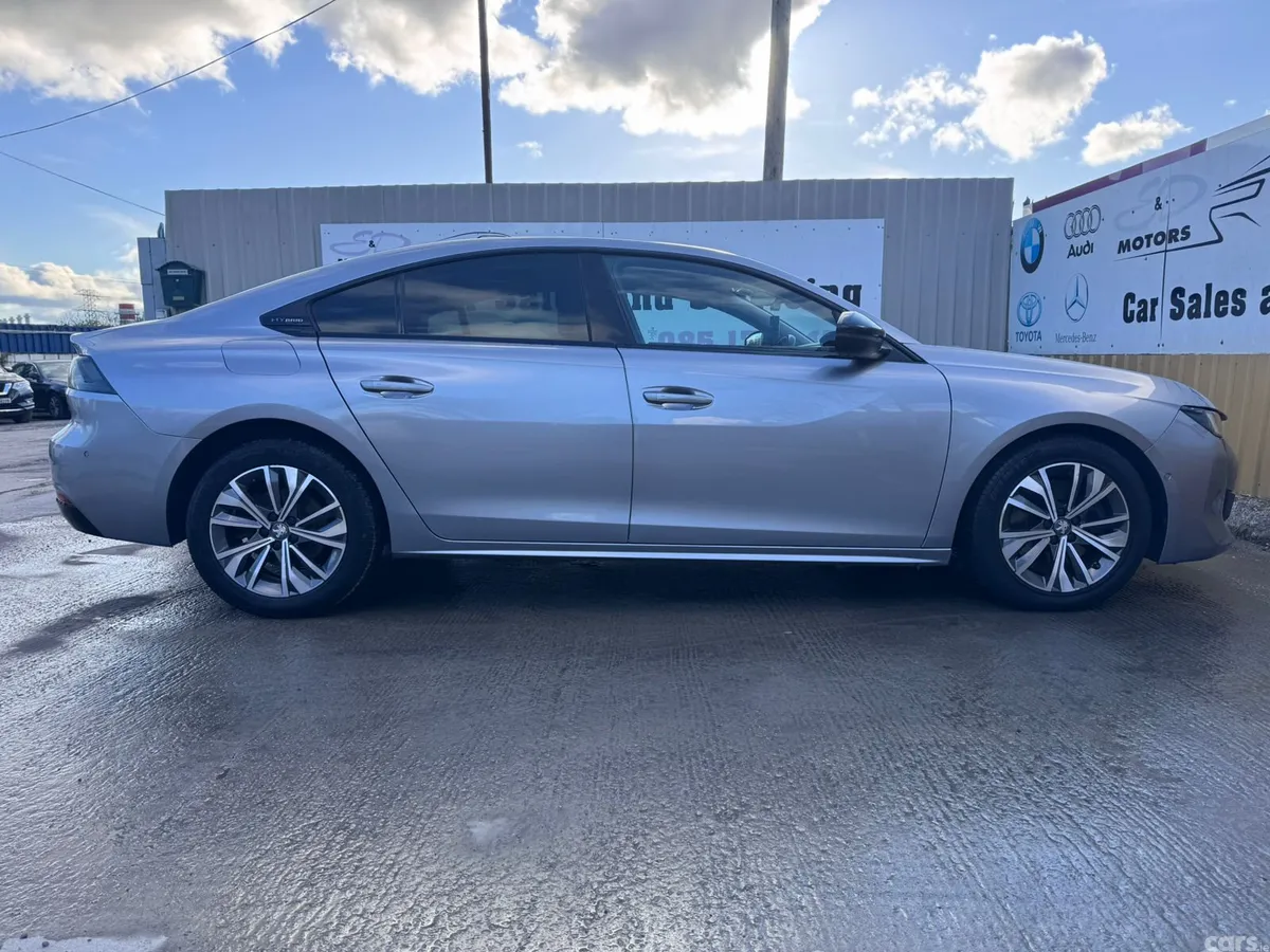 Peugeot 508 Hatchback, Petrol Plug-in Hybrid, 2022, Grey